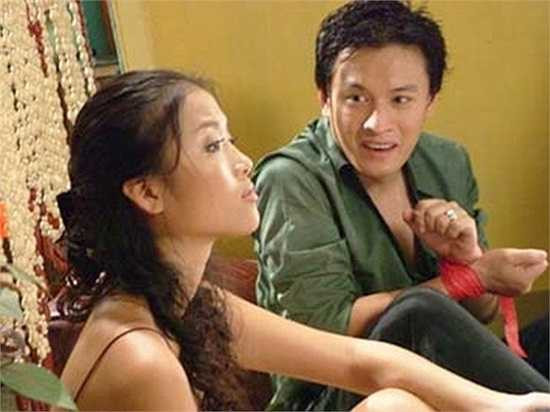 Ca sỹ Lam Trường chạm ngõ điện ảnh với bộ phim 'Nữ tướng cướp' (2004)của đạo diễn Lê Hoàng. Trong phim, anh vào vai Phong, một chủ nhà hàng lịch lãm, giàu có. Phong bị Thu (NSƯT Mỹ Duyên) bắt cóc tống tiền nhưng sau đó lại phải lòng nữ tướng cướp này. 