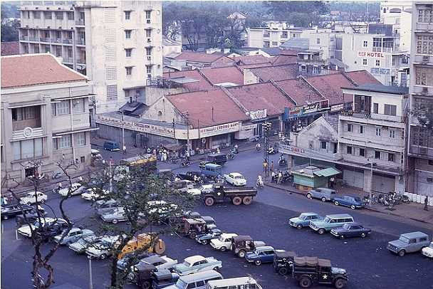 Bãi đậu xe phía sau Quốc Hội 1969