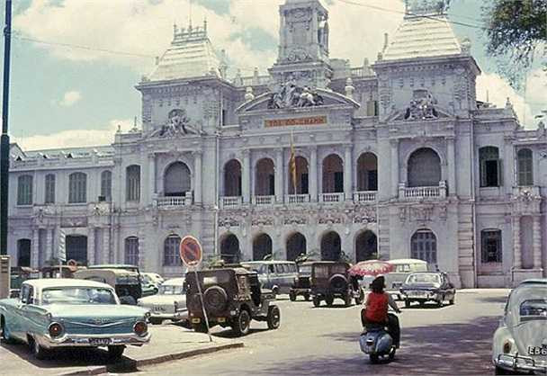 City Hall – Tòa Đô Chánh 1968