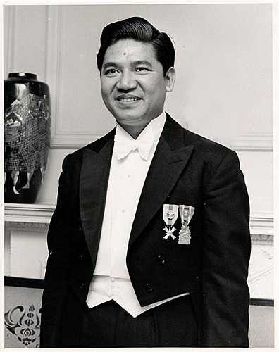 Vương Văn Bắc (1927-2011) là một luật sư và Tổng trưởng Ngoại giao vào những năm cuối cùng của chế độ Sài Gòn. Sau ngày 30/4/1975, ông sang Pháp định cư. Nhờ học vấn uyên thâm, ông được ngành luật của nước Pháp trọng dụng và làm việc cho đến năm 80 tuổi mới nghỉ ngơi. Ông mất ở Paris ngày 20/6/2011. 