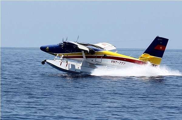 Chiếc thủy phi cơ mang số hiệu VNT-777 là chiếc đầu tiên về Việt Nam, trong số 6 chiếc DHC-6 Twin Otter Series 400 nói trên.