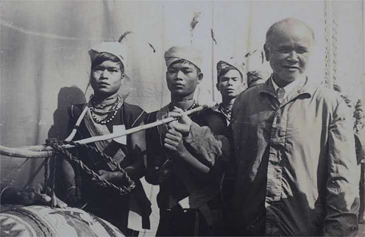 Ông luôn quan tâm và đặt niềm tin vào lớp trẻ. Theo Kiến thức