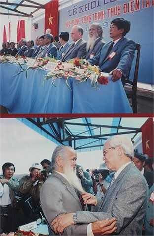 Anh hùng Núp tại lễ khởi công thủy điện Ialy. Theo Kiến thức