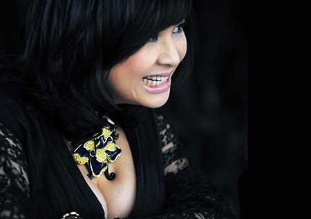 Cùng ngắm thêm những hình ảnh gợi cảm của diva Thanh Lam: