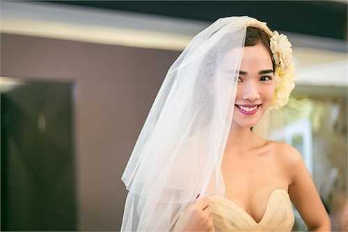 Giành giải bạc Siêu mẫu năm 2008, nhưng Kim Cương chưa gây được ấn tượng trong làng mẫu Việt.