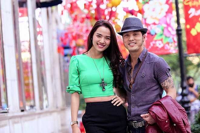 Mới đây nhất, khi đang yên ấm bên Ưng Hoàng Phúc thì Kim Cương bị một siêu mẫu đàn ông tố là gái bao và có con 'rơi'.