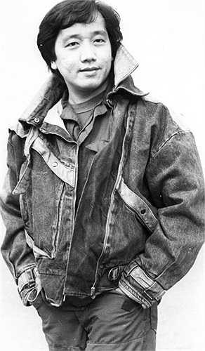 Hình ảnh đầu tiên của Elvis Phương khi đặt chân đến Mỹ.