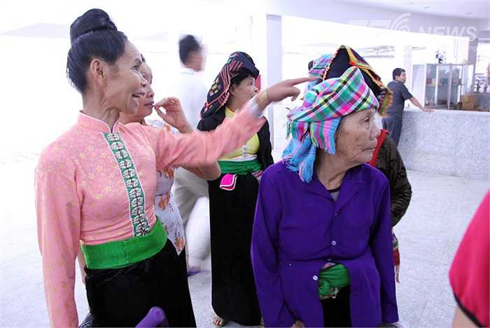 Bảo tàng có 3 tầng, khu tầng 1 là khu trưng bày theo chủ đề.