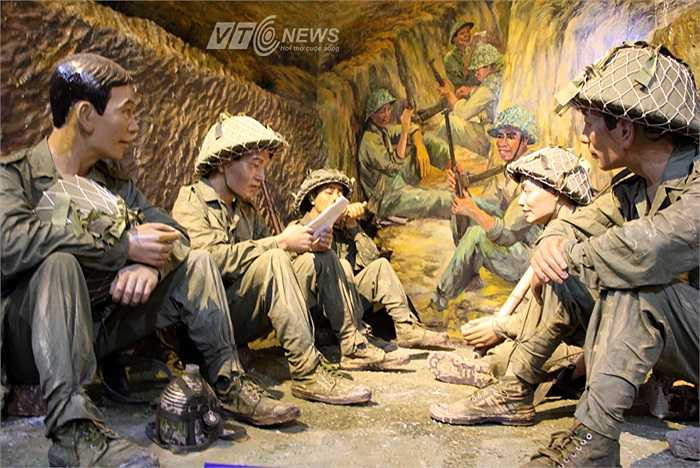 Những giờ phút giải lao đầy lạc quan của chiến sĩ ta.