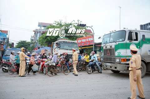 Quốc lộ 5, CSGT, ùn tắc giao thông, hung thần đất Cảng