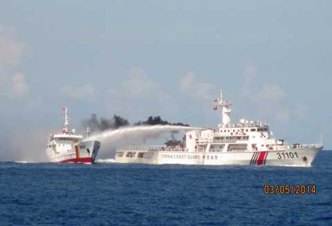 Trung Quốc, giàn khoan, biển Đông, Việt Nam, hung hăng