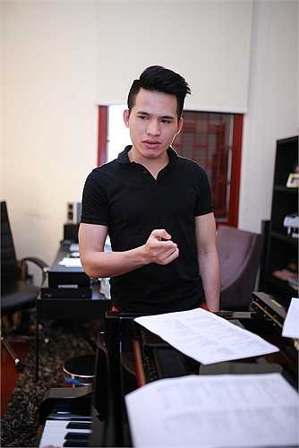 Đồng thời cả bốn gương mặt xuất sắc này cũng cho biết thêm, sự kết hợp lần này là cơ hội quý báu giúp các thành viên dưới mái nhà Vietnam Idol gần gũi và gắn kết với nhau nhiều hơn.