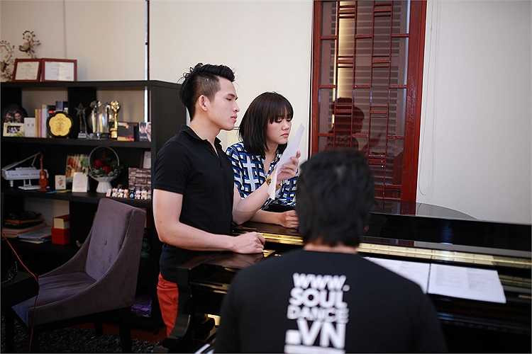 Cuối cùng, 2 ca khúc anh quyết định lựa chọn cũng là 2 bài hit của 2 nữ ca sĩ nổi tiếng Beyoncé và Lady Gaga. 