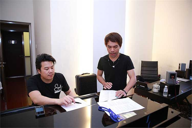 Ngoài hai phần thi của top 2, gala chung kết và trao giải còn là đêm chứng kiến sự kết hợp lần đầu tiên của các nghệ sỹ và thí sinh.