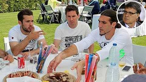 HLV Martino tổ chức bữa tiệc thịt nướng để chia tay các cầu thủ