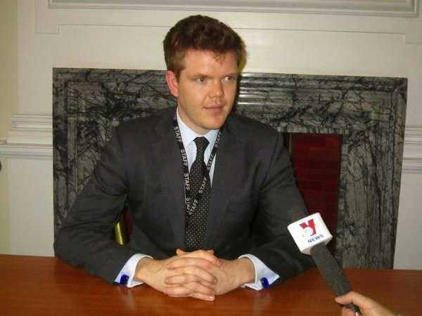 Trung Quốc đang 'vỗ mặt' chính quyền Mỹ