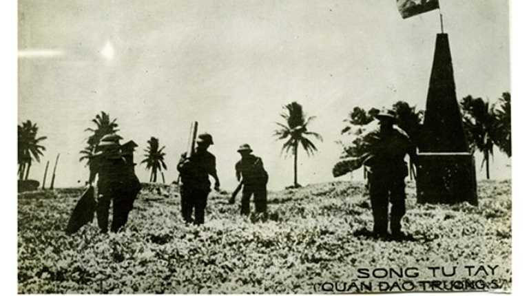 Chiến sĩ đoàn đặc công 126 giải phóng đảo Song Tử Tây. 