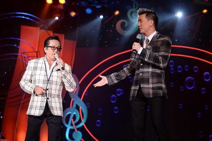 Với hơn nửa thế kỷ mang tiếng hát cho đời, cho người, Elvis Phương đã tạo được sự yêu mến trong lòng khán giả.