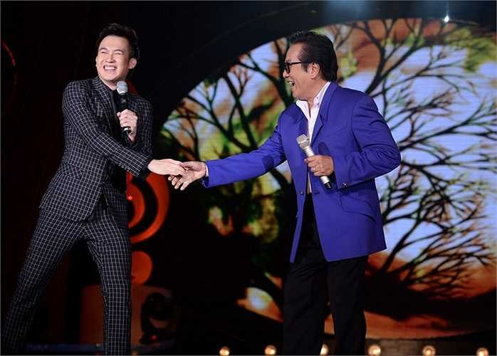 Dù anh vẫn đi và về thường xuyên, nhưng khi gặp lại con người ấy trong liveshow ghi dấu một sự nghiệp âm nhạc đáng trân trọng, khán giả lại càng thấy đặc biệt hơn nữa. 