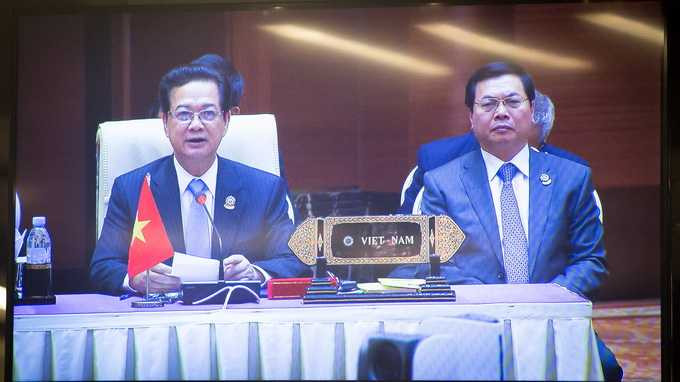 Thủ tướng Nguyễn Tấn Dũng lên án Trung Quốc tại hội nghị cấp cao ASEAN