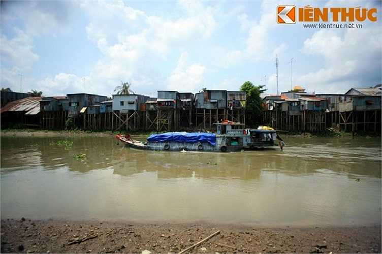 Chuyển đổi theo hệ đo lường ngày nay, kênh Vĩnh Tế có chiều dài là 87km, độ rộng trung bình 30m, độ sâu trung bình khoảng 2,55m. Tuy nhiên, trừ những đoạn sông rạch sẵn có thì phần phải đào mới chỉ là 37km. 