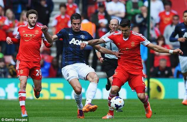 Van Persie vẫn chơi rất hiệu quả