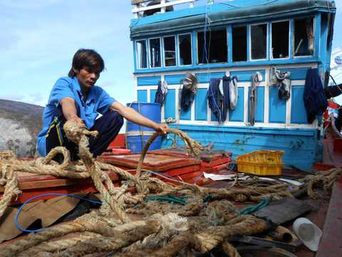 Trung Quốc, giàn khoan, hỗ trợ, ngư dân, cảnh sát biển