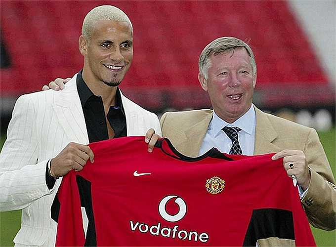 Ngày 21/7/2002, Leeds đồng ý để Rio Ferdinand chuyển đến đại kình địch Man Utd với mức giá 29 triệu bảng. Chuyến phiêu lưu của F5 tại Old Trafford cũng bắt đầu từ đây