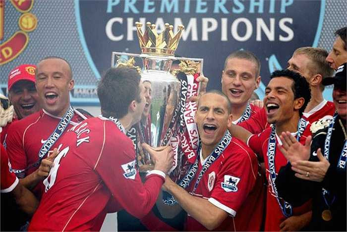 Tới năm 2007, Ferdinand cùng thế hệ vàng của Ronaldo, Rooney, Carrick, Vidic, Evra đã giúp Quỷ đỏ trở lại ngôi vị số 1 xứ sương mù sau 4 năm chờ đợi