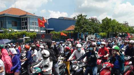 Kiên quyết xử lý những kẻ 'đội lốt' công nhân gây rối ở Bình Dương