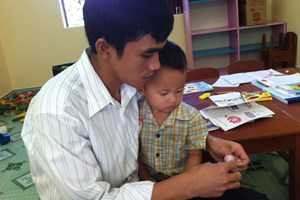 Thầy Phạm Trung Việt ở Trường Sa