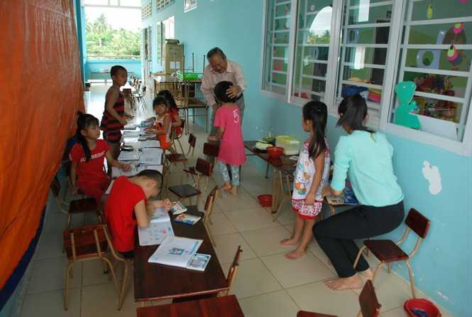 Ông Năm Nghĩa: “Không hạnh phúc nào bằng khi nhìn các cháu được chăm sóc tốt thế này”