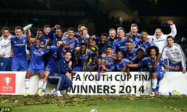 người hâm mộ hỏi, Người đặc biệt đáp