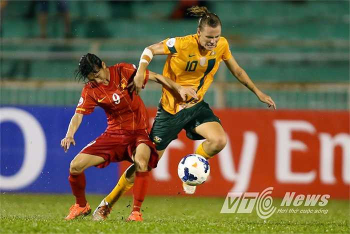 Thua chung cuộc 0-2, Việt Nam chờ giành vé World Cup từ trận đấu play-off vào ngày 21/5.