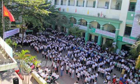 Trung Quốc, mít tinh, phàn đối, giàn khoan, trái phép, Việt Nam, chủ quyền