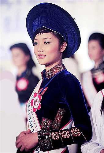 Lý do sức khỏe không tốt mà Triệu Thị Hà đưa ra trước khi từ bỏ danh hiệu hoa hậu xem ra chưa thực sự thuyết phục.