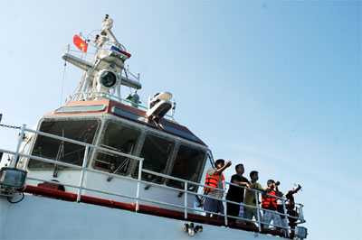  Phút bình yên trên tàu HP-926.