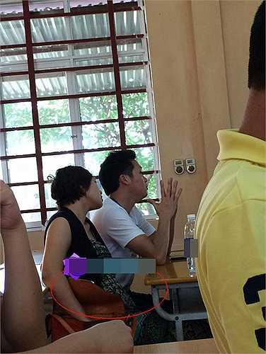 Trước đây, đã từng dấy lên tin đồn Khánh Linh lộ bụng bầu trước đám cưới