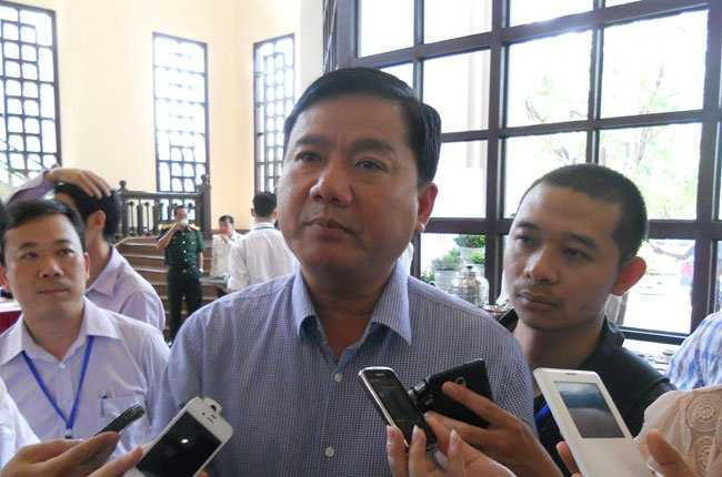 Bộ trưởng Bộ Giao thông vận tải Đinh La Thăng cho biết ông hoàn toàn ủng hộ đê xuất dành 35.000 tỉ đồng đóng tàu cho ngư dân - Ảnh: Văn Nam