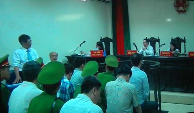 Nói lời sau cùng, Dương Tự Trọng xin cho anh trai được sống