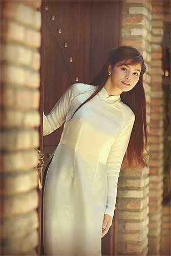 Cô hi vọng nhà hàng sẽ nhanh chóng ổn định để cô có thể phân chia thời gian hợp lý hơn cho những hoạt động kinh doanh thời trang, lĩnh vực xây dựng… của Vũ Thu Phương cùng gia đình.