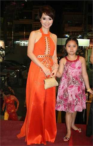 Tuy nhiên sau đó, Mai Thu Huyền dừng sự nghiệp diễn viên của mình.