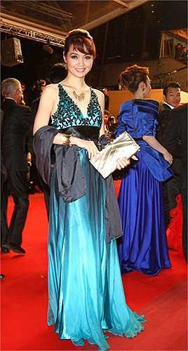 Cô quyết định chuyển hướng sang làm doanh nhân.