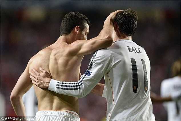 Cũng trong trận đấu này, cặp đôi bạc tỷ Ronaldo - Bale đã chứng tỏ được cái giá mà Real đã bỏ ra để sở hữu cả hai là quá rẻ