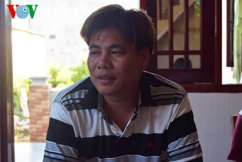 Ngư dân Nguyễn Lộc kể lại chuyện bị tàu Trung Quốc vây hãm, đuổi, bắt khi ở ngoài khơi