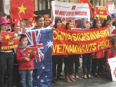 Du học sinh Việt ở Úc phản đối Trung Quốc.