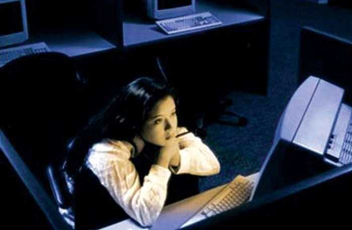 Thức đêm, cơ thể con người sẽ thay đổi về nhịp sinh học và kéo theo sự mệt mỏi, suy yếu về thể chất lẫn tinh thần. 