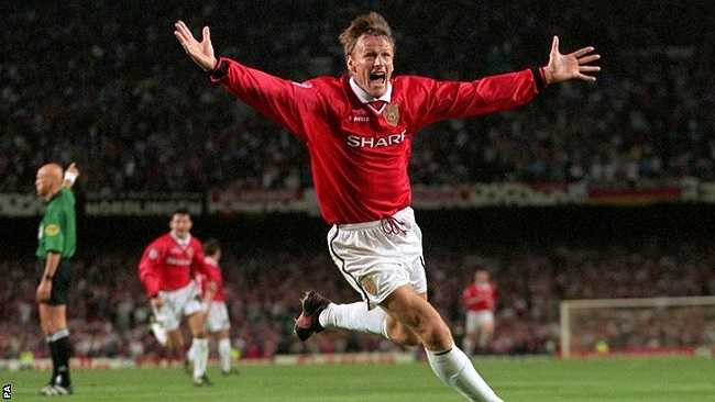Teddy Sheringham - Vừa được cấp bằng huấn luyện và đang được West Ham liên hệ.
