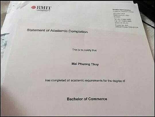Trước tin đồn trên, người đẹp đăng đàn trên trang cá nhân bức ảnh chụp giấy chứng nhận hoàn thành việc học. Trước đó Mai Phương Thúy từng chia sẻ cô phải bảo lưu học 1 năm vì đóng phim nhưng sau đó vẫn hoàn tất việc học ở trường. (Theo Zing). 
