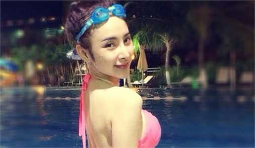 Bà mẹ nhí sở hữu một thân hình đẹp, với số đo ba vòng đáng mơ ước.